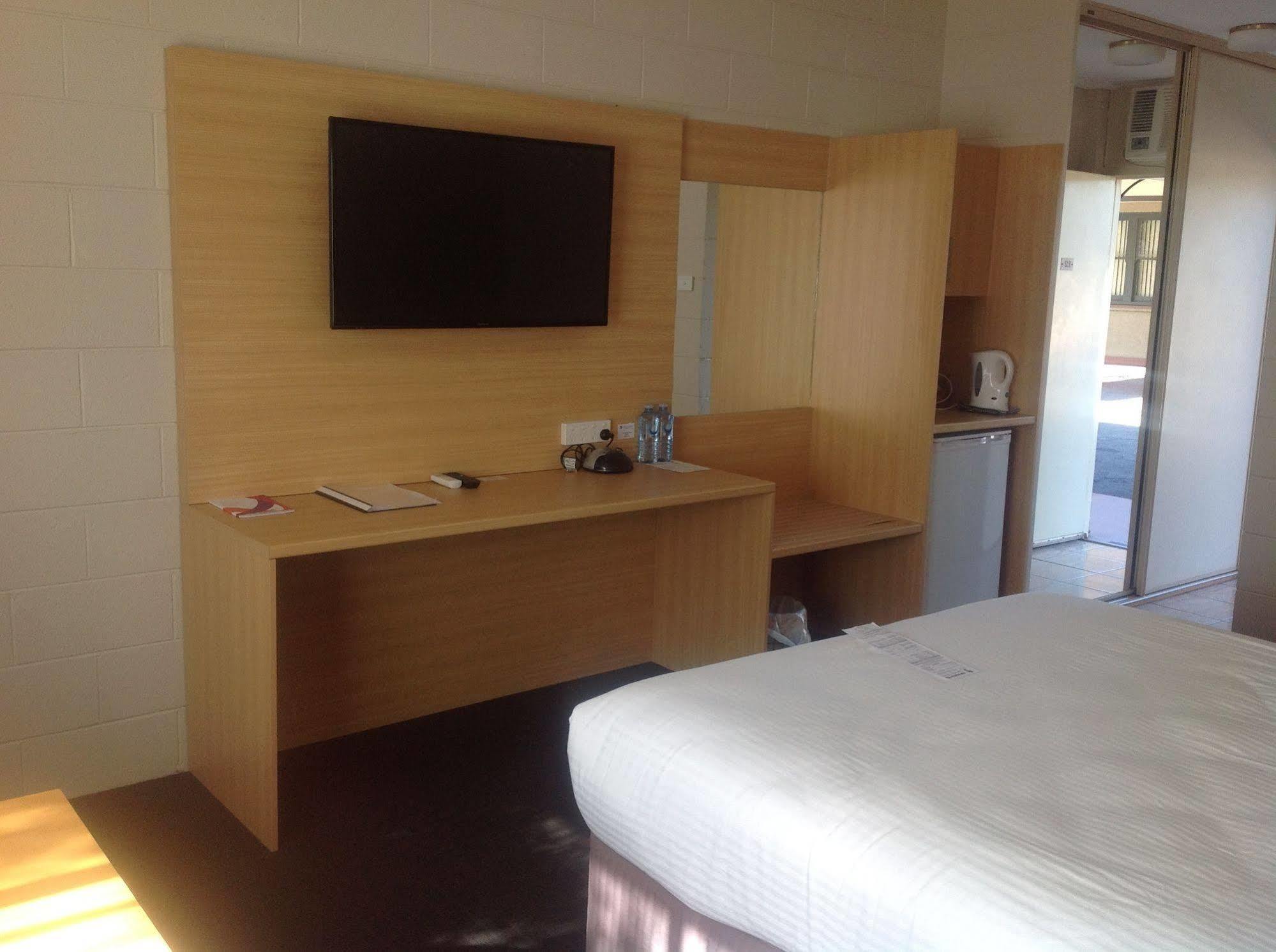 וויאלה Foreshore Motor Inn מראה חיצוני תמונה